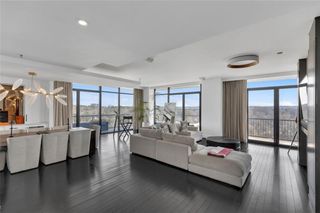 2233 Peachtree NE Road 801, Atlanta, GA 30309