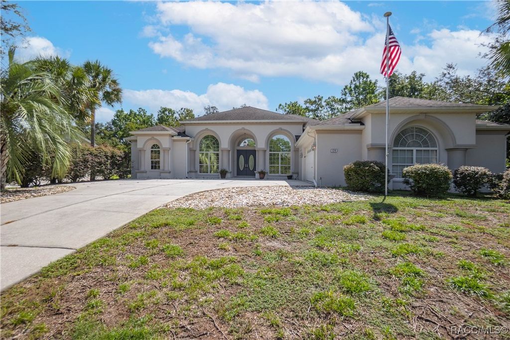 124 Corkwood Boulevard, Homosassa, FL 34446