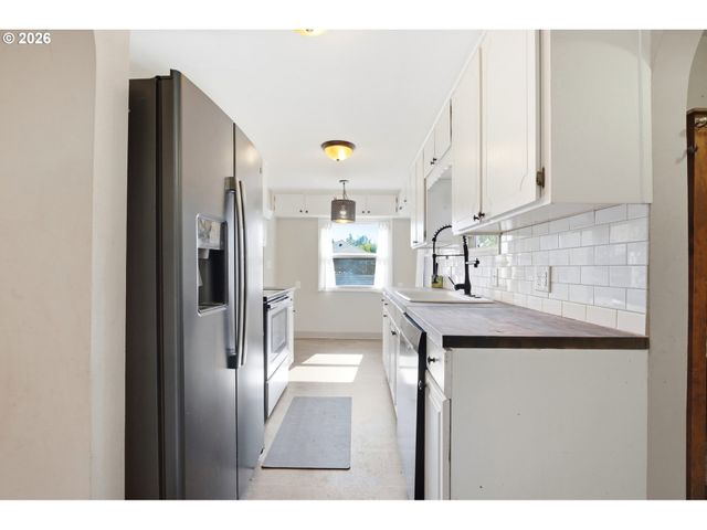 3602 P St, Vancouver, WA 98663