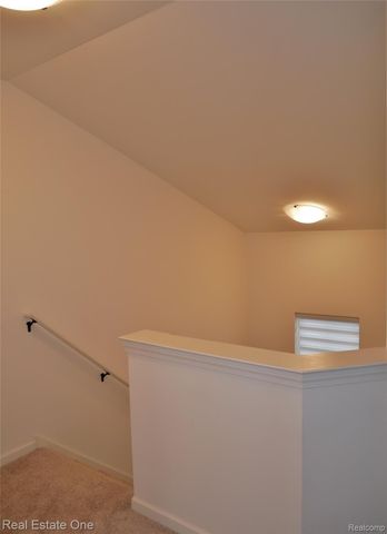 4637 BRADLEY Circle, Troy, MI 48085