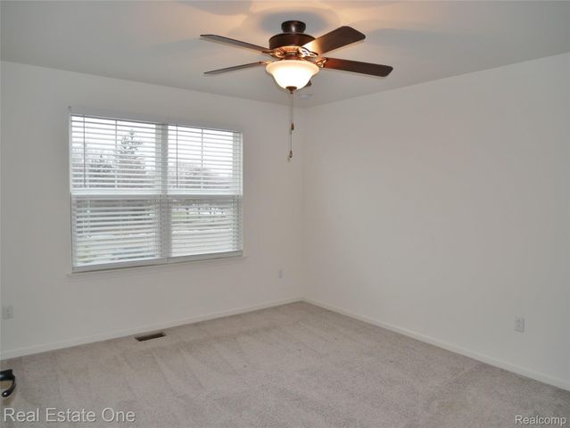 4637 BRADLEY Circle, Troy, MI 48085