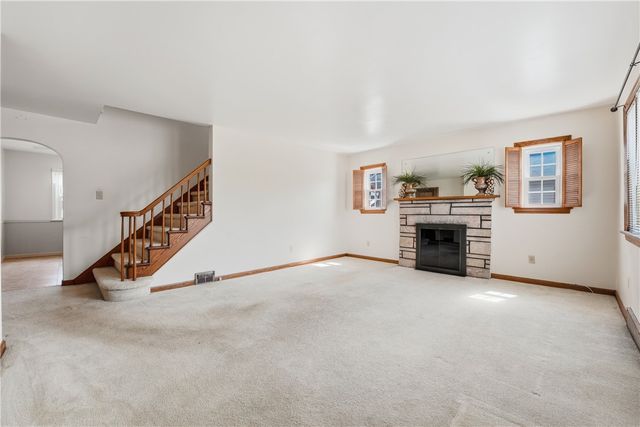 16 Kenneth Ave, Neshannock Twp, PA 16105