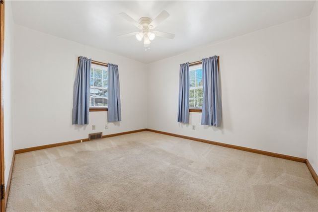 16 Kenneth Ave, Neshannock Twp, PA 16105