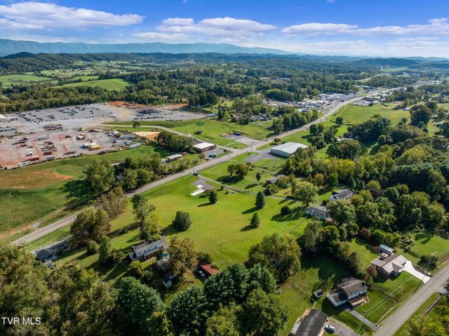 16235 Lee Highway, Bristol, VA 24202
