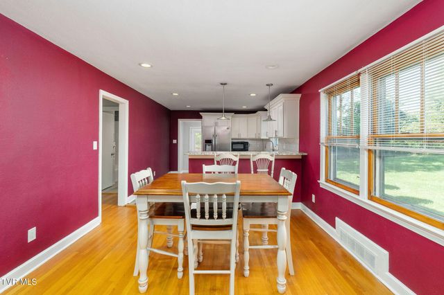 16235 Lee Highway, Bristol, VA 24202