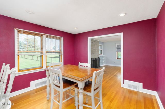 16235 Lee Highway, Bristol, VA 24202