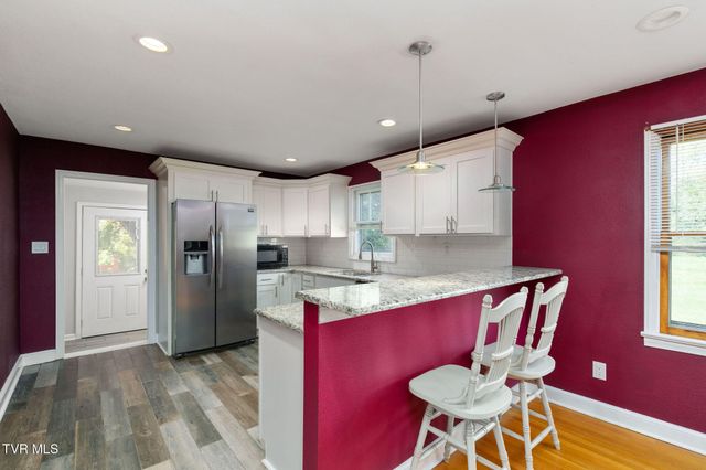 16235 Lee Highway, Bristol, VA 24202