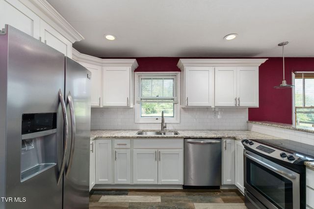 16235 Lee Highway, Bristol, VA 24202