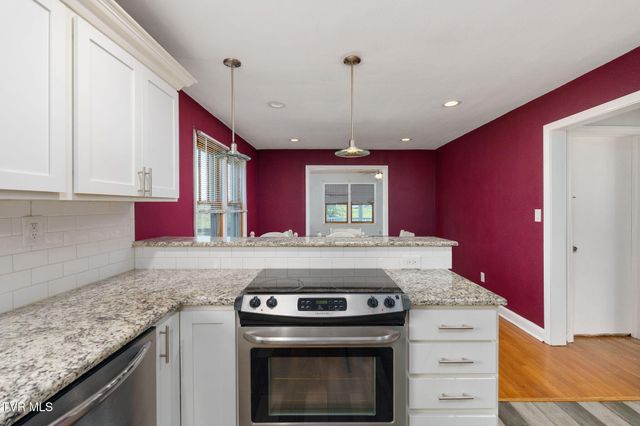 16235 Lee Highway, Bristol, VA 24202