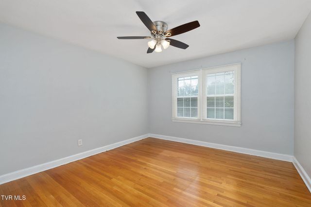 16235 Lee Highway, Bristol, VA 24202