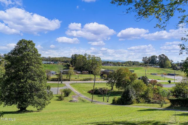 16235 Lee Highway, Bristol, VA 24202