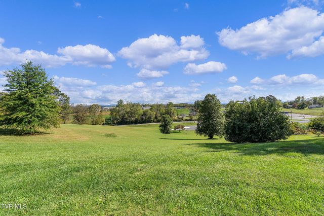 16235 Lee Highway, Bristol, VA 24202