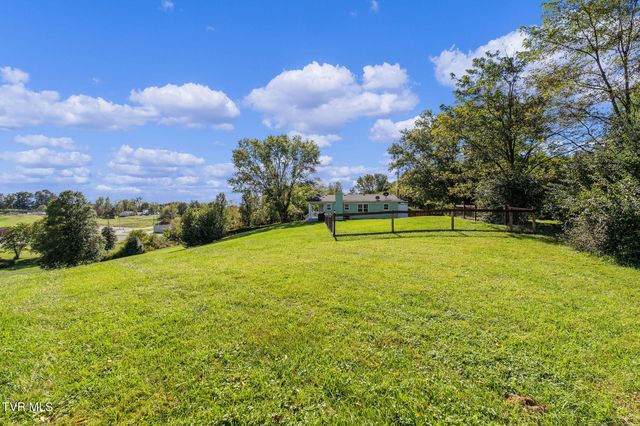 16235 Lee Highway, Bristol, VA 24202
