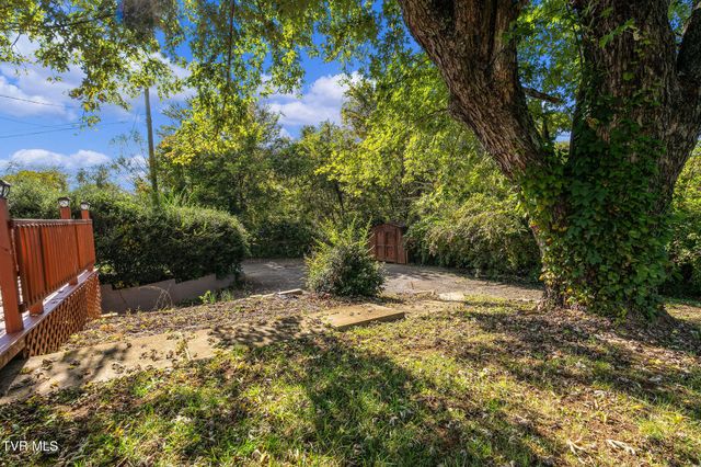 16235 Lee Highway, Bristol, VA 24202