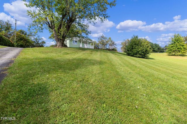 16235 Lee Highway, Bristol, VA 24202