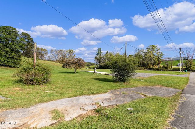16235 Lee Highway, Bristol, VA 24202