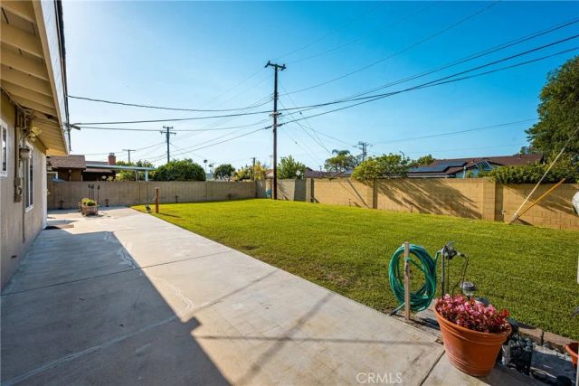 1905 W Random, Anaheim, CA 92804