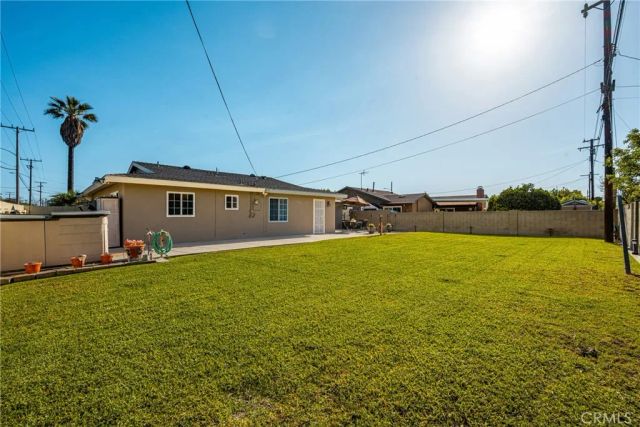 1905 W Random, Anaheim, CA 92804