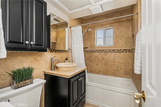 1905 W Random, Anaheim, CA 92804