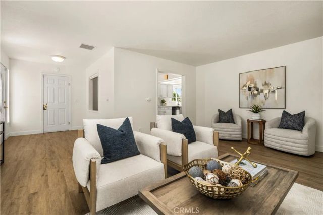 1905 W Random, Anaheim, CA 92804