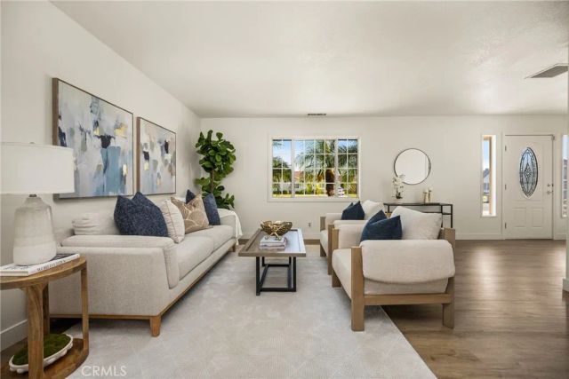 1905 W Random, Anaheim, CA 92804