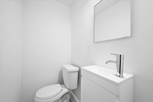 1 TROPICAL Drive 3, Ocean Ridge, FL 33435