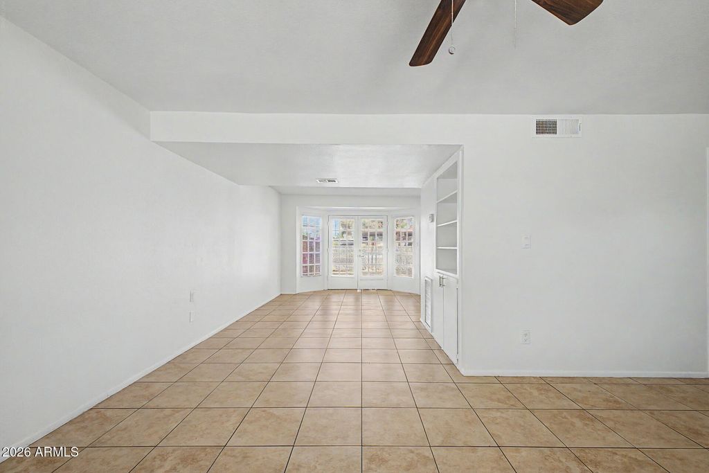 Image 11 of property listing at 6134 N 30TH Avenue, Phoenix, AZ 85017