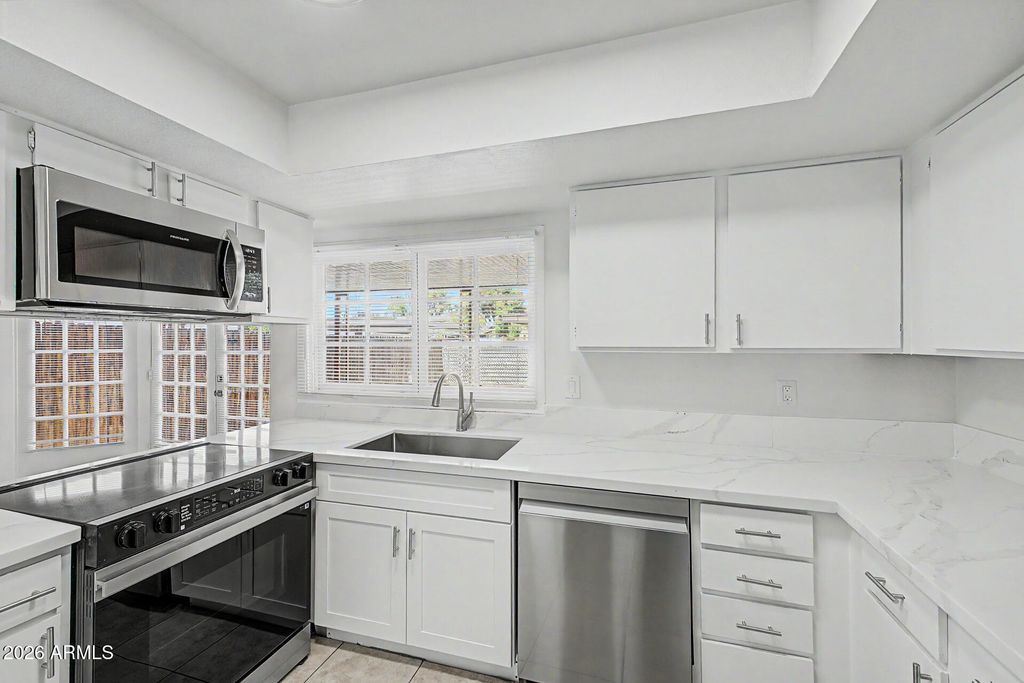 Image 14 of property listing at 6134 N 30TH Avenue, Phoenix, AZ 85017