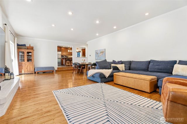 329 Viewcrest Road, Bellingham, WA 98229