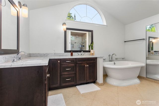 329 Viewcrest Road, Bellingham, WA 98229