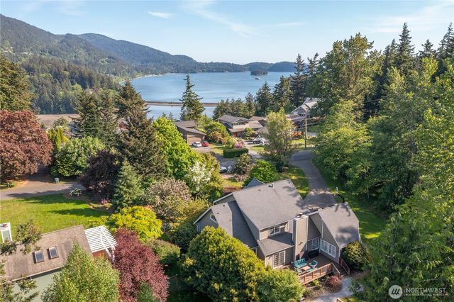 329 Viewcrest Road, Bellingham, WA 98229