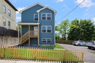 284 High Street 1, Woonsocket, RI 02895