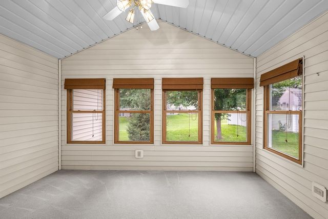 3964 Partridge Circle, Bettendorf, IA 52722