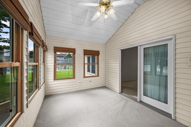 3964 Partridge Circle, Bettendorf, IA 52722