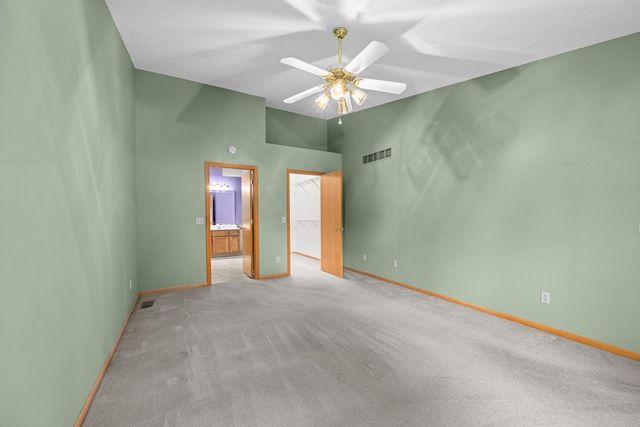 3964 Partridge Circle, Bettendorf, IA 52722