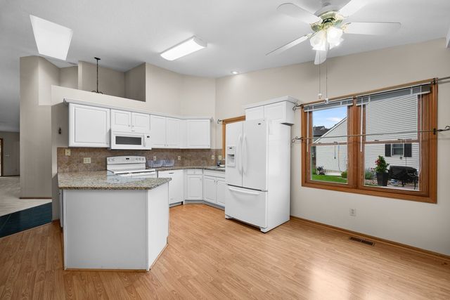 3964 Partridge Circle, Bettendorf, IA 52722