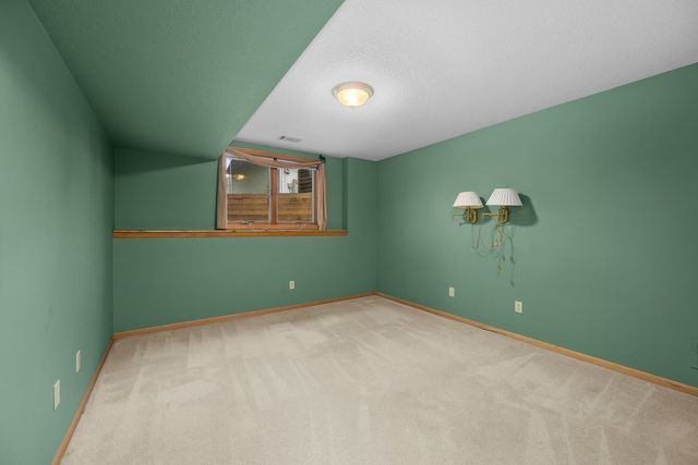3964 Partridge Circle, Bettendorf, IA 52722