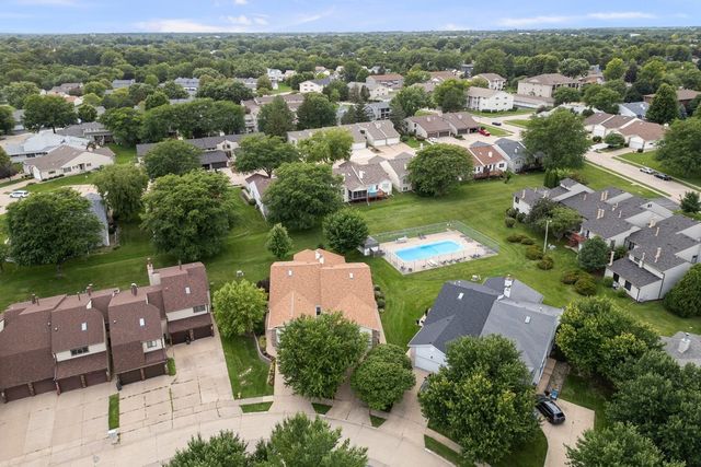 3964 Partridge Circle, Bettendorf, IA 52722