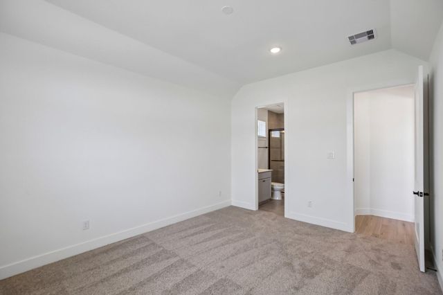 12051 Lake View Boulevard, Mont Belvieu, TX 77523