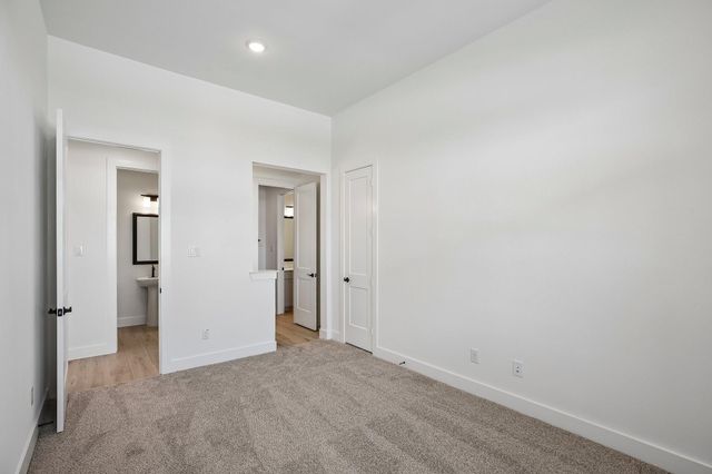 12051 Lake View Boulevard, Mont Belvieu, TX 77523