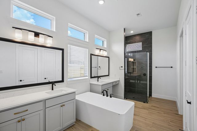 12051 Lake View Boulevard, Mont Belvieu, TX 77523