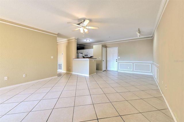 4323 BAYSIDE VILLAGE DRIVE 319, Tampa, FL 33615