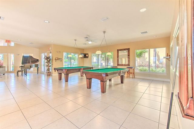 4323 BAYSIDE VILLAGE DRIVE 319, Tampa, FL 33615