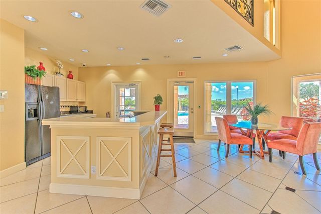 4323 BAYSIDE VILLAGE DRIVE 319, Tampa, FL 33615