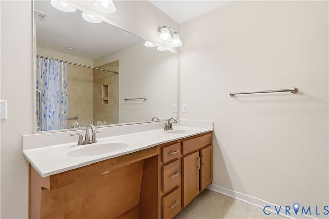 8180 Bald Cypress Dr, Mechanicsville, VA 23111