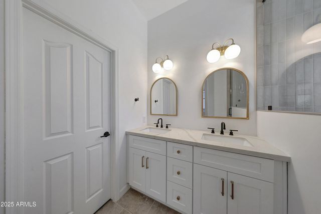 4628 E PASO Trail, Phoenix, AZ 85050