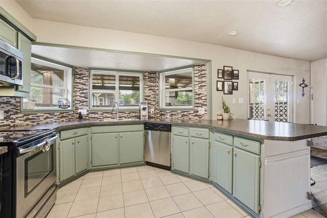7913 NW Concho Ave, Lawton, OK 73505