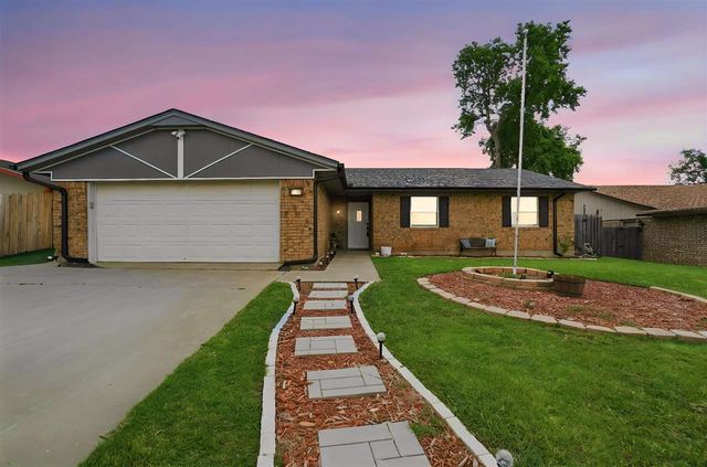 7913 NW Concho Ave, Lawton, OK 73505