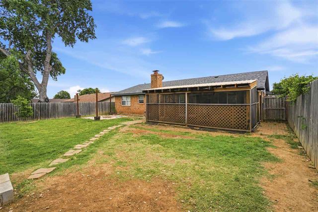7913 NW Concho Ave, Lawton, OK 73505