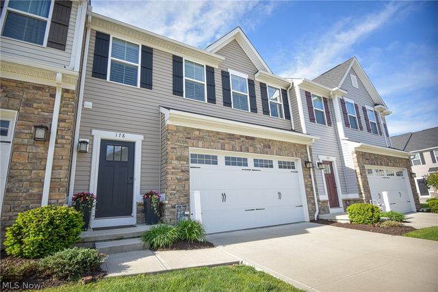 178 Topsail Drive, Medina, OH 44256